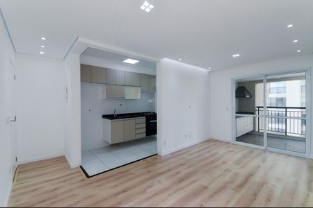 Apartamento para alugar com 67m², 2 quartos e 1 vagaSala