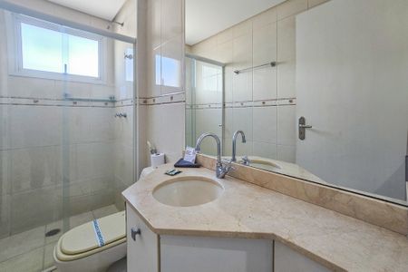 Apartamento para alugar com 119m², 3 quartos e sem vaga Apartamento para alugar com 119m², 3 quartos e sem vagaBanheiro da suíte 2