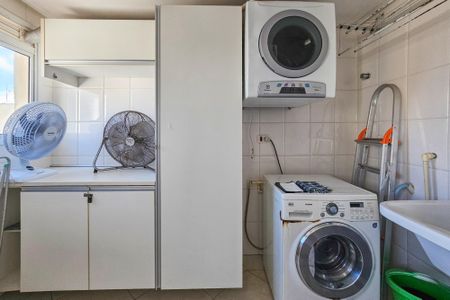 Apartamento para alugar com 119m², 3 quartos e sem vaga Apartamento para alugar com 119m², 3 quartos e sem vagaÁrea de serviço