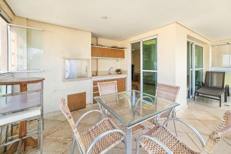 Apartamento para alugar com 119m², 3 quartos e sem vaga Apartamento para alugar com 119m², 3 quartos e sem vagaVaranda