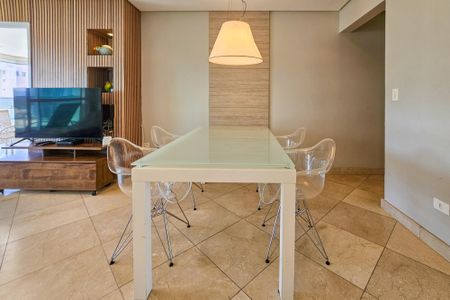 Apartamento para alugar com 119m², 3 quartos e sem vaga Apartamento para alugar com 119m², 3 quartos e sem vagaSala