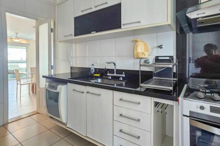 Apartamento para alugar com 118m², 3 quartos e 2 vagasCozinha