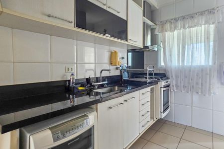 Apartamento para alugar com 118m², 3 quartos e 2 vagasCozinha