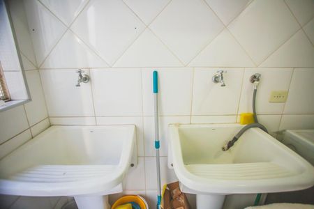 Casa à venda com 282m², 4 quartos e 4 vagas Casa à venda com 282m², 4 quartos e 4 vagasÁrea de Serviço