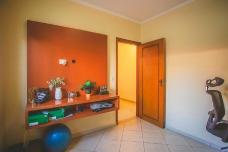 Casa à venda com 282m², 4 quartos e 4 vagas Casa à venda com 282m², 4 quartos e 4 vagasQuarto 1