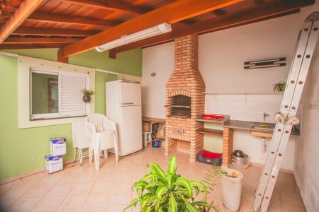 Casa à venda com 282m², 4 quartos e 4 vagas Casa à venda com 282m², 4 quartos e 4 vagasChurrasqueira