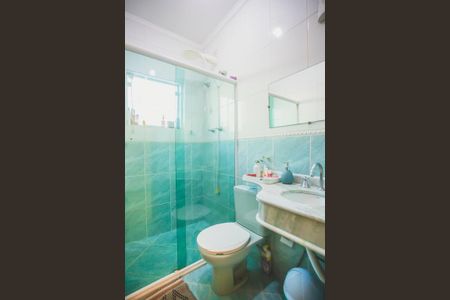 Casa à venda com 282m², 4 quartos e 4 vagas Casa à venda com 282m², 4 quartos e 4 vagasBanheiro Social