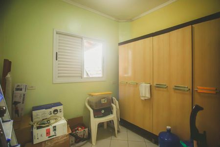 Casa à venda com 282m², 4 quartos e 4 vagas Casa à venda com 282m², 4 quartos e 4 vagasQuarto de Serviço