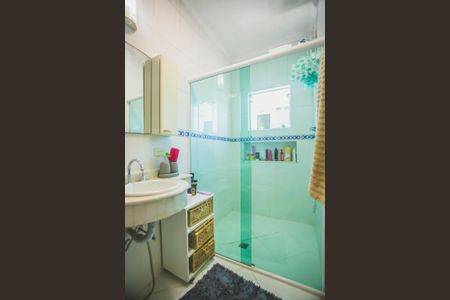 Casa à venda com 282m², 4 quartos e 4 vagas Casa à venda com 282m², 4 quartos e 4 vagasBanheiro Suíte 1