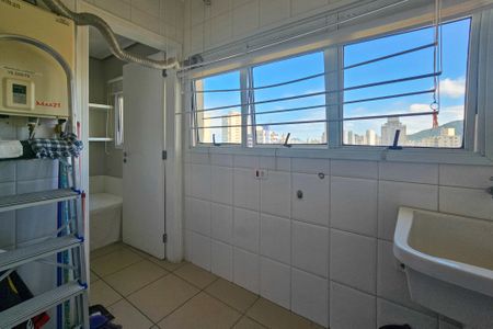 Apartamento para alugar com 130m², 3 quartos e 2 vagas Apartamento para alugar com 130m², 3 quartos e 2 vagasÁrea de serviço
