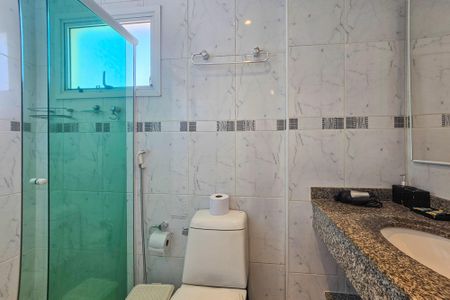 Apartamento para alugar com 130m², 3 quartos e 2 vagas Apartamento para alugar com 130m², 3 quartos e 2 vagasBanheiro da suíte 2