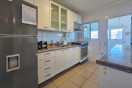 Apartamento para alugar com 130m², 3 quartos e 2 vagas Apartamento para alugar com 130m², 3 quartos e 2 vagasCozinha
