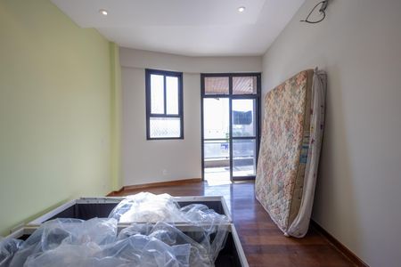 Apartamento à venda com 116m², 2 quartos e 1 vaga Apartamento à venda com 116m², 2 quartos e 1 vagaSuíte