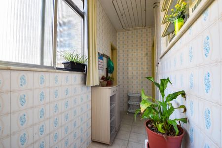 Apartamento à venda com 105m², 3 quartos e 1 vagaÁrea de Serviço