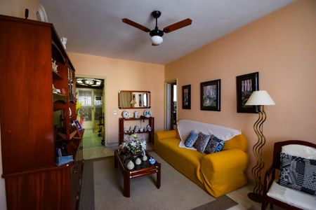 Apartamento à venda com 105m², 3 quartos e 1 vagaSala