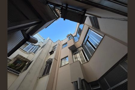 Apartamento à venda com 135m², 3 quartos e 1 vaga Apartamento à venda com 135m², 3 quartos e 1 vagaÁrea de serviço - Vista