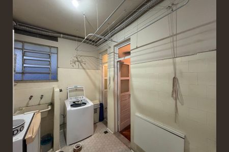 Apartamento à venda com 135m², 3 quartos e 1 vaga Apartamento à venda com 135m², 3 quartos e 1 vagaÁrea de serviço
