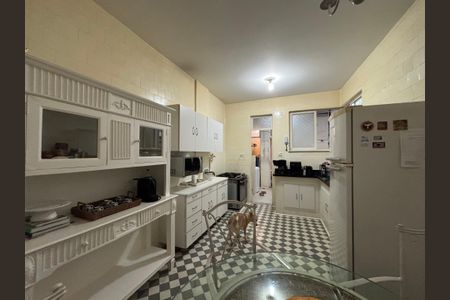 Apartamento à venda com 135m², 3 quartos e 1 vaga Apartamento à venda com 135m², 3 quartos e 1 vagaCozinha