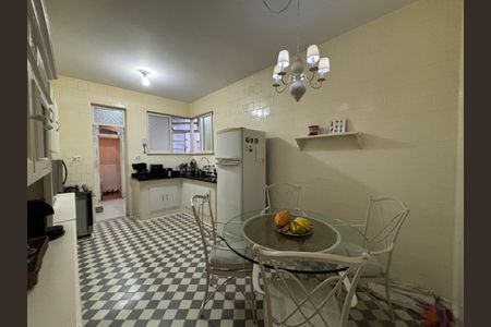 Apartamento à venda com 135m², 3 quartos e 1 vaga Apartamento à venda com 135m², 3 quartos e 1 vagaCozinha