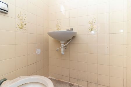 Apartamento para alugar com 65m², 2 quartos e sem vagaBanheiro