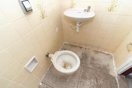 Apartamento para alugar com 65m², 2 quartos e sem vagaBanheiro