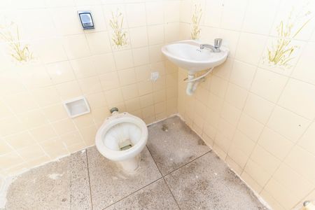 Apartamento para alugar com 65m², 2 quartos e sem vagaBanheiro