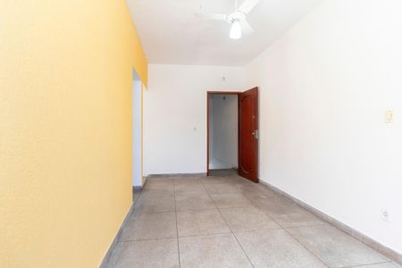 Apartamento para alugar com 65m², 2 quartos e sem vagaSala