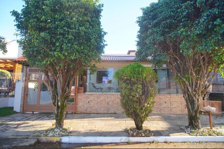 Casa à venda com 149m², 3 quartos e 3 vagasFachada e Placa 