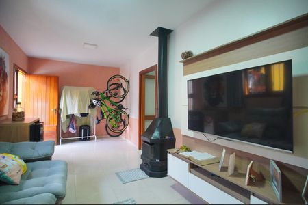 Casa à venda com 149m², 3 quartos e 3 vagasSala