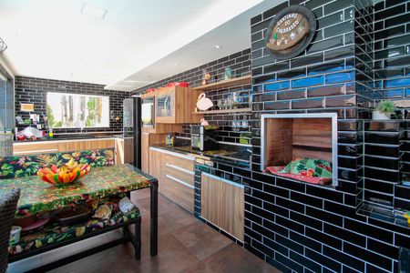 Casa de condomínio à venda com 720m², 5 quartos e 4 vagasChurrasqueira - Cozinha Gourmet