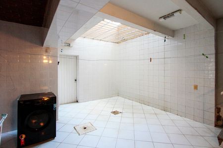 Casa de condomínio à venda com 720m², 5 quartos e 4 vagasÁrea de Serviço