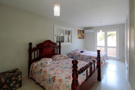 Casa de condomínio à venda com 720m², 5 quartos e 4 vagasQuarto 1