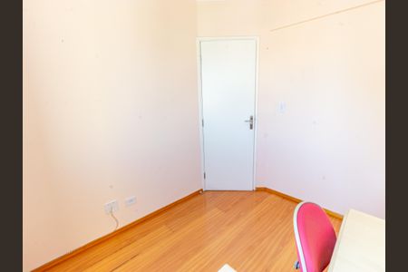 Apartamento à venda com 70m², 3 quartos e 2 vagasQuarto 2