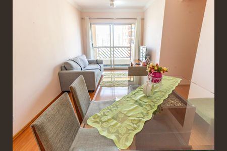 Apartamento à venda com 70m², 3 quartos e 2 vagasSala