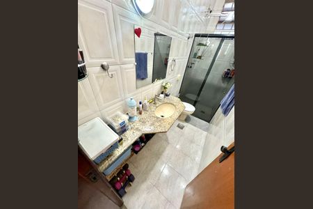 Casa à venda com 62m², 2 quartos e 1 vaga Casa à venda com 62m², 2 quartos e 1 vagaBanheiro