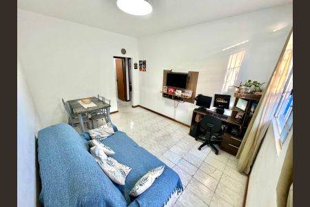 Casa à venda com 62m², 2 quartos e 1 vaga Casa à venda com 62m², 2 quartos e 1 vagaSala