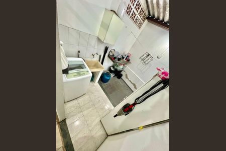 Casa à venda com 62m², 2 quartos e 1 vaga Casa à venda com 62m², 2 quartos e 1 vagaÁrea de Serviço