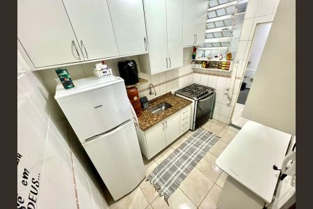 Casa à venda com 62m², 2 quartos e 1 vaga Casa à venda com 62m², 2 quartos e 1 vagaCozinha