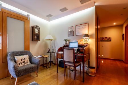 Apartamento à venda com 218m², 3 quartos e 4 vagasSala 2