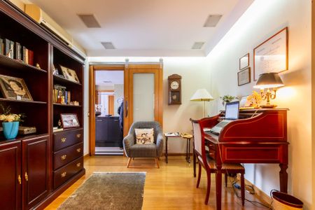 Apartamento à venda com 218m², 3 quartos e 4 vagasSala 2