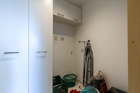 Apartamento à venda com 218m², 3 quartos e 4 vagasÁrea de Serviço