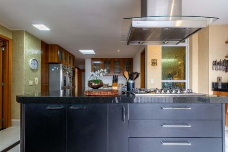 Apartamento à venda com 218m², 3 quartos e 4 vagasCozinha