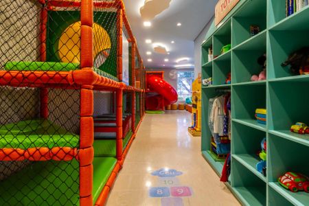 Apartamento à venda com 218m², 3 quartos e 4 vagasÁrea comum