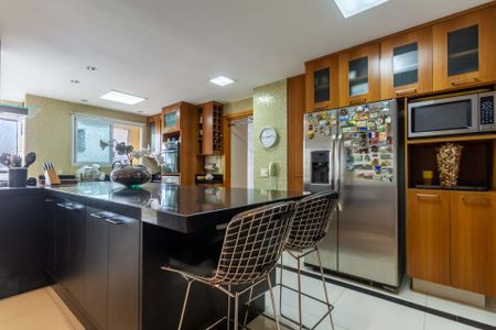 Apartamento à venda com 218m², 3 quartos e 4 vagasCozinha