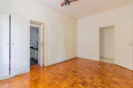 Apartamento à venda com 134m², 3 quartos e 1 vagaSuíte