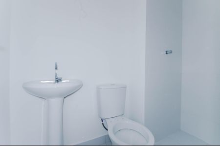 Apartamento à venda com 33m², 2 quartos e sem vaga Apartamento à venda com 33m², 2 quartos e sem vagaBanheiro