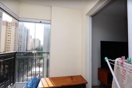 Apartamento à venda com 64m², 3 quartos e 1 vagaVaranda