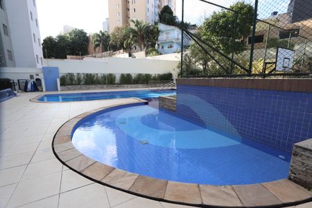 Apartamento à venda com 64m², 3 quartos e 1 vagaÁrea comum - Piscina