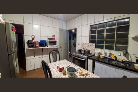 Casa à venda com 125m², 2 quartos e 1 vaga Casa à venda com 125m², 2 quartos e 1 vagaCozinha