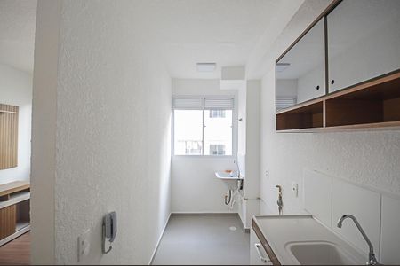 Apartamento à venda com 42m², 2 quartos e sem vaga Apartamento à venda com 42m², 2 quartos e sem vagaCozinha e Área de Serviço